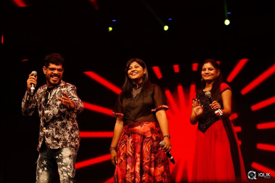 Sarrainodu-Movie-Audio-Celebrations